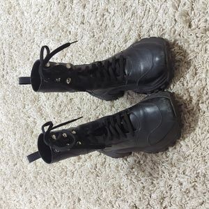 L'intervalle Black Combat Boots